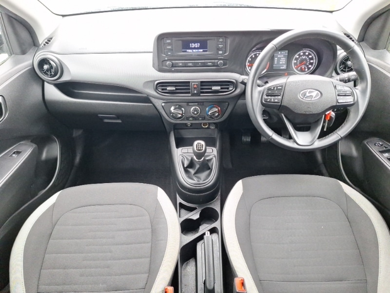 Used Hyundai i10 2023 for sale - 77466956: Photo 2