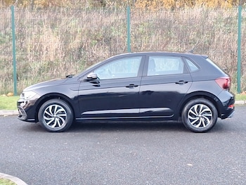 Used Volkswagen Polo 2024 for sale - 77352884: Photo