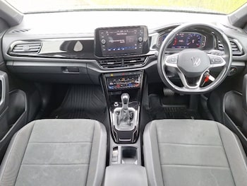 Used Volkswagen T-Roc 2022 for sale - 78837365: Photo