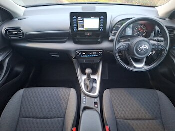 Used Toyota Yaris 2023 for sale - 77284260: Photo
