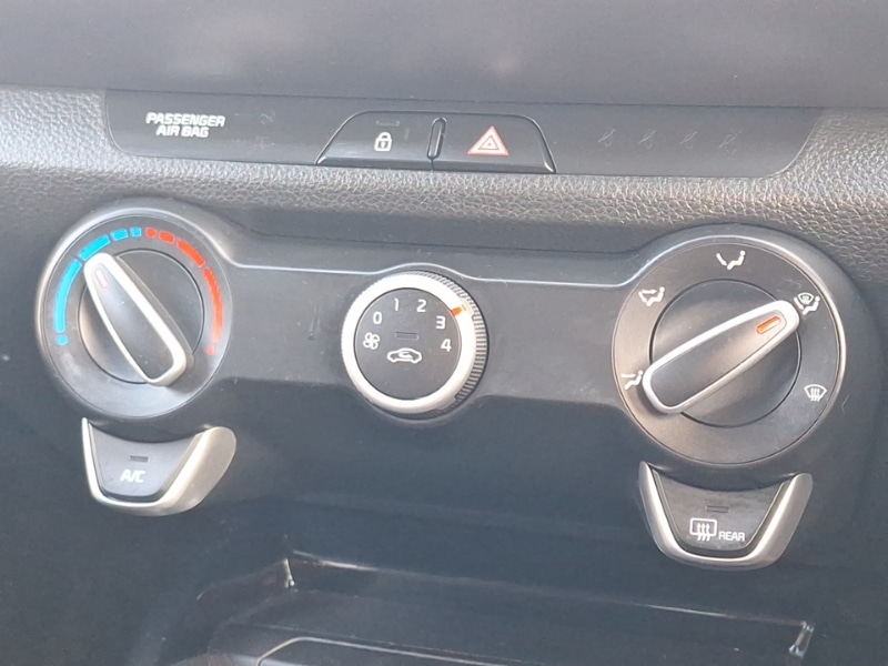 Used Kia Stonic 2019 for sale - 77644456: Photo 12