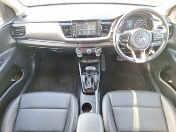 Used Kia Stonic 2019 for sale - 77644456: Photo