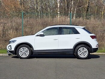 Used Volkswagen T-Roc 2022 for sale - 77717249: Photo