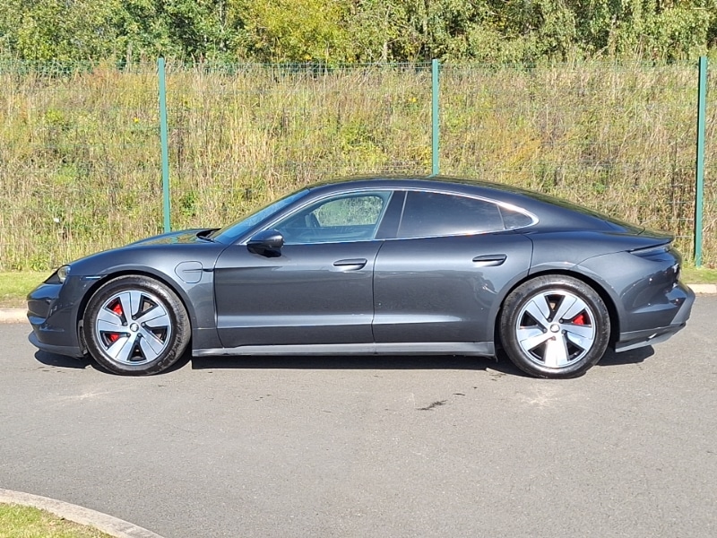 Used Porsche Taycan 2022 for sale - 76116643: Photo 4