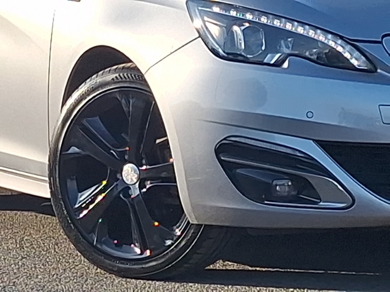 Used Peugeot 308 2017 for sale - 78006233: Photo 9