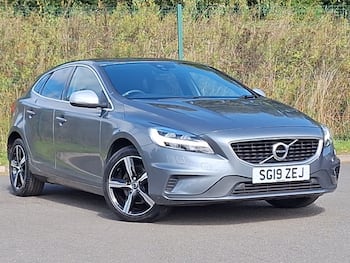 Used Volvo V40 2019 for sale - 79790036: Photo