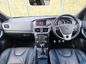 Used Volvo V40 2019 for sale - 79790036: Photo