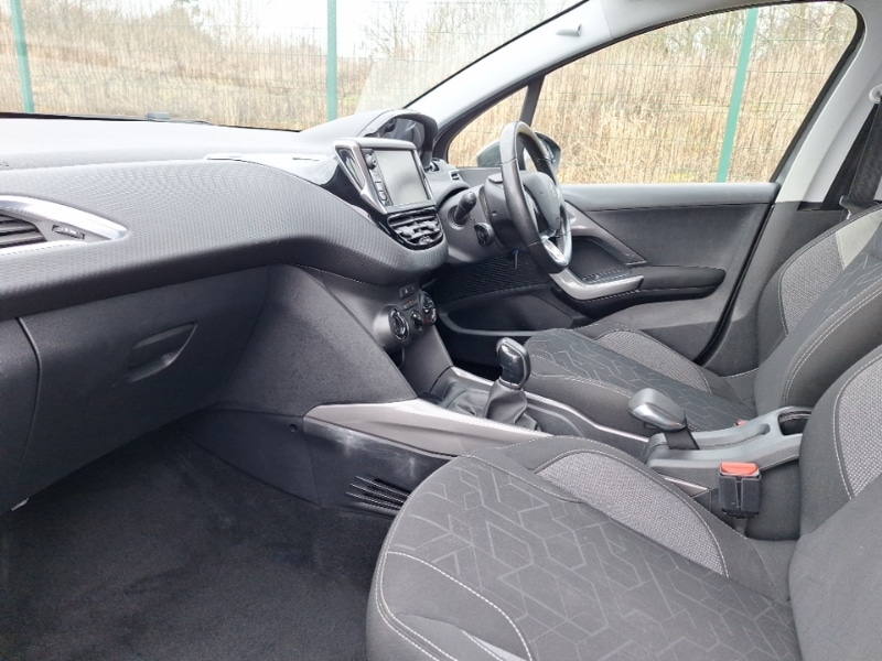 Used Peugeot 2008 2017 for sale - 77623194: Photo 5