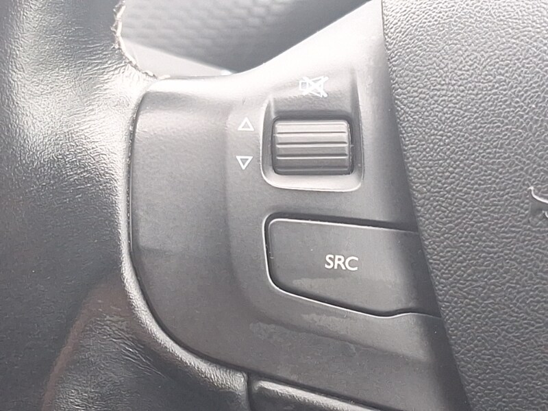 Used Peugeot 2008 2017 for sale - 76464965: Photo 18