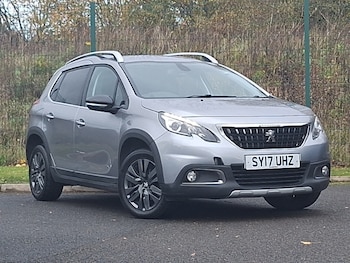 Used Peugeot 2008 2017 for sale - 76464965: Photo