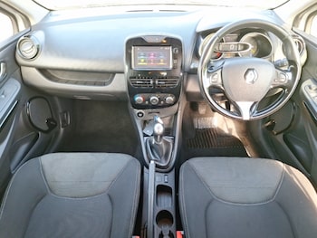 Used Renault Clio 2015 for sale - 78642760: Photo