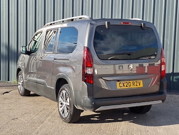 Used Peugeot Rifter 2020 for sale - 76275800: Photo