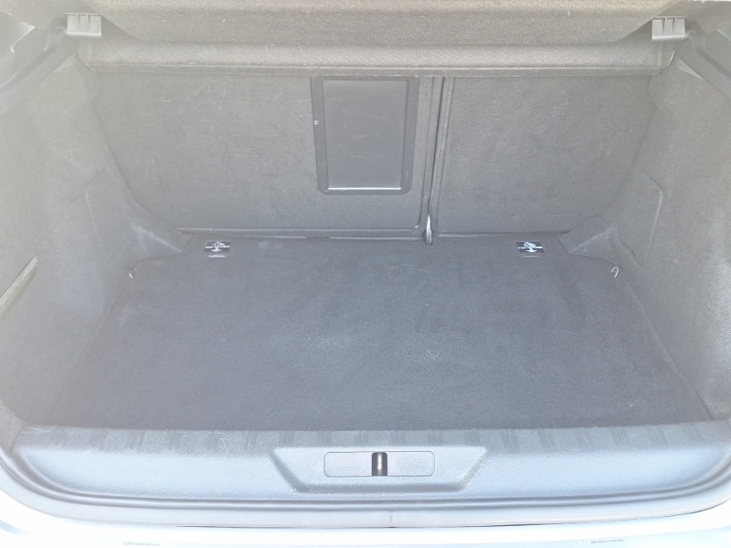 Used Peugeot 308 2017 for sale - 77969392: Photo 8