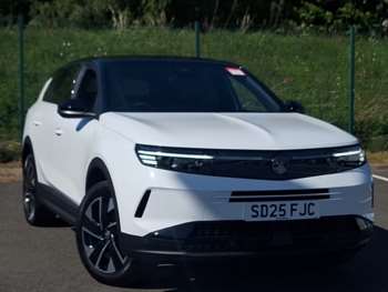2025 - 1.2 Hybrid [136] Ultimate 5dr e-DCT6 [Pan Roof]