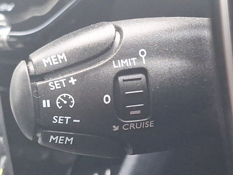 Used Peugeot 2008 2023 for sale - 77366095: Photo 16