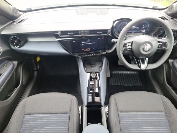 Used Alfa Romeo Junior 2025 for sale - 75409049: Photo 2