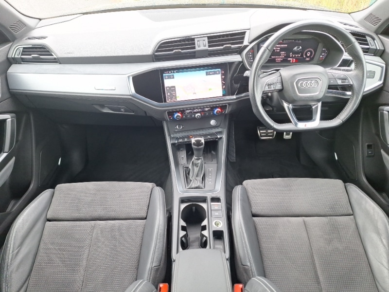 Used Audi Q3 2019 for sale - 76135232: Photo 2