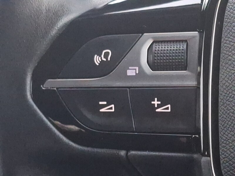 Used Peugeot 2008 2020 for sale - 77475990: Photo 18