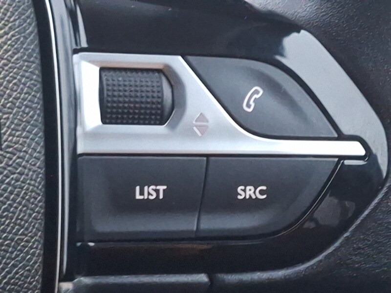 Used Peugeot 2008 2020 for sale - 77475990: Photo 19