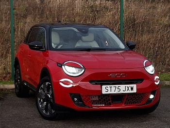 Used Fiat 600 2025 for sale - 76920250: Photo