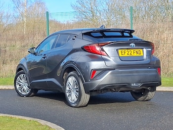 Used Toyota C-HR 2022 for sale - 77874274: Photo