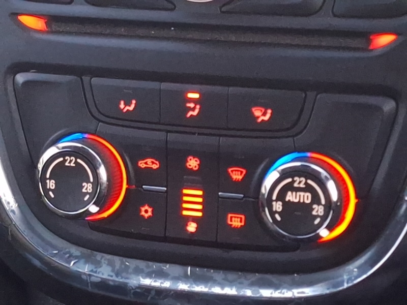 Used Vauxhall Mokka 2015 for sale - 77265620: Photo 13