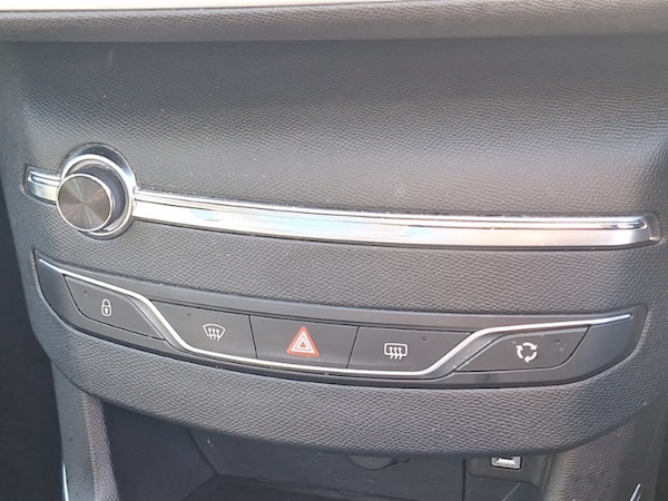 Used Peugeot 308 2018 for sale - 76289291: Photo 12