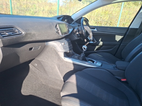 Used Peugeot 308 2018 for sale - 76289291: Photo 5