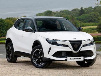 Used Alfa Romeo Junior 2025 for sale - 76583702: Photo