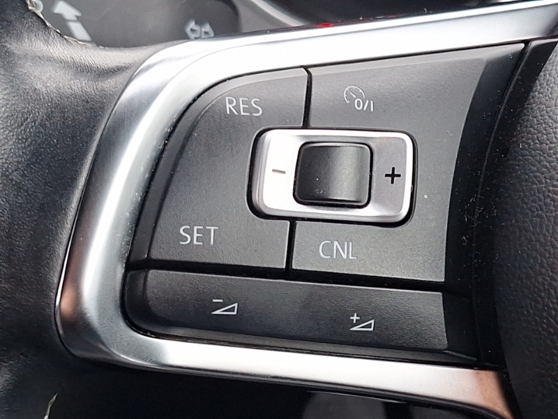 Used Volkswagen Polo 2017 for sale - 77644297: Photo 18