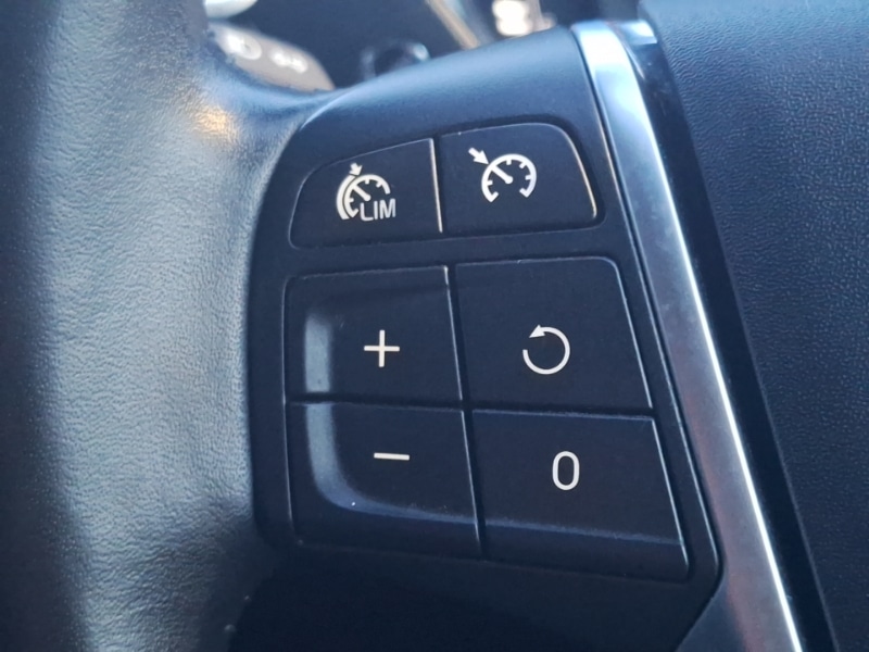 Used Volvo V40 2016 for sale - 77379677: Photo 18