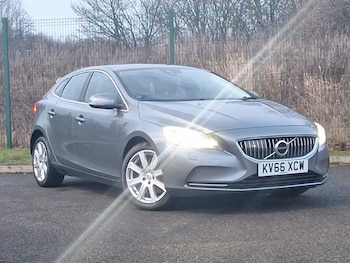 Used Volvo V40 2016 for sale - 77379677: Photo