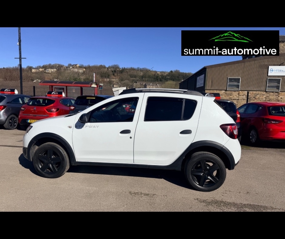 Used Dacia Sandero Stepway 2015 for sale - 77916183: Photo 5