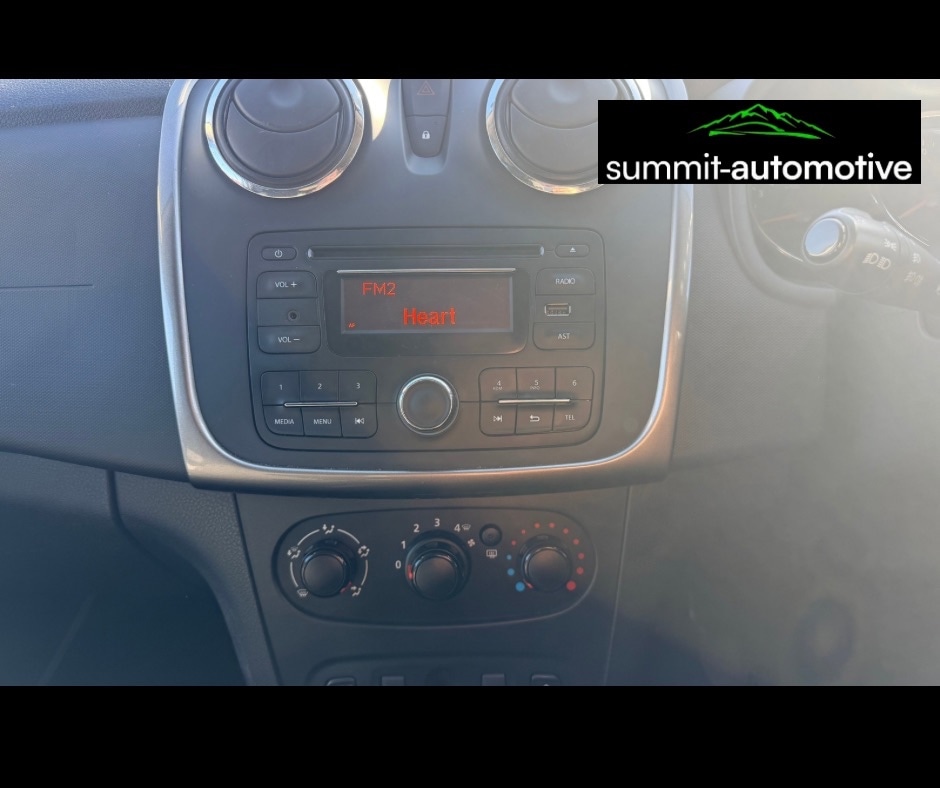 Used Dacia Sandero Stepway 2015 for sale - 77916183: Photo 8