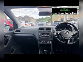 Used Volkswagen Polo 2015 for sale - 78804660: Photo