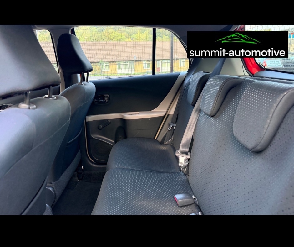 Used Toyota Yaris 2010 for sale - 76127633: Photo 18