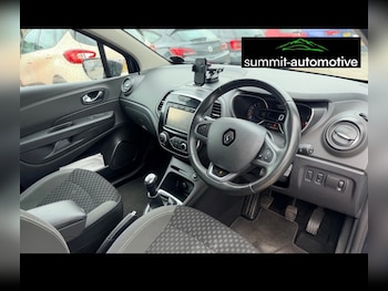 Used Renault Captur 2017 for sale - 79559172: Photo