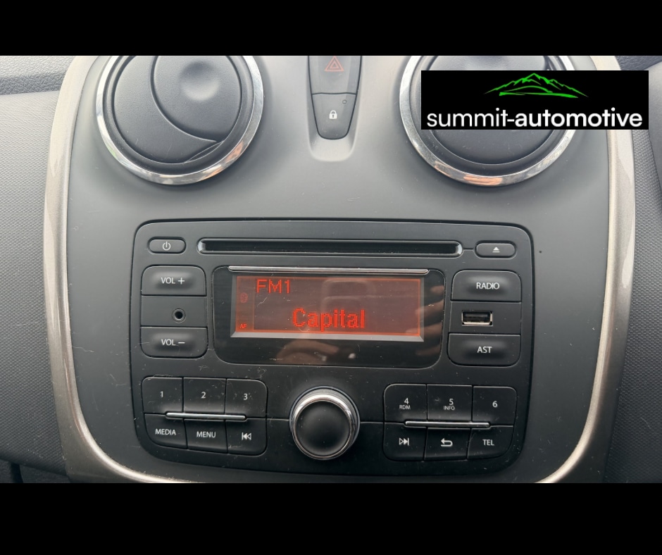 Used Dacia Sandero Stepway 2014 for sale - 77774696: Photo 10