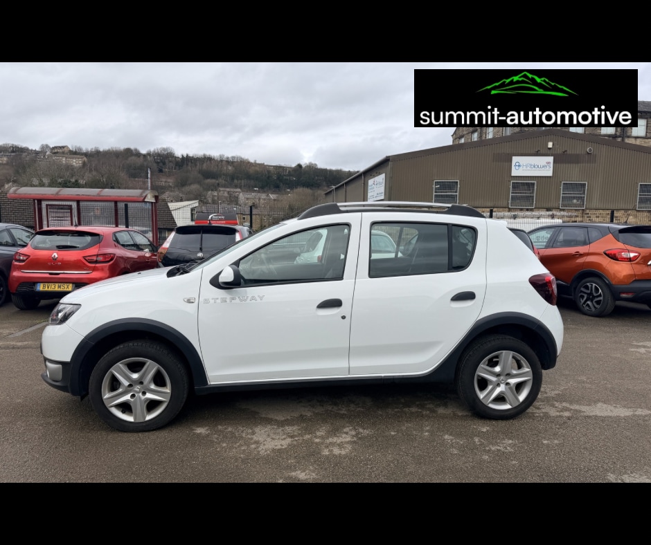 Used Dacia Sandero Stepway 2014 for sale - 77774696: Photo 5