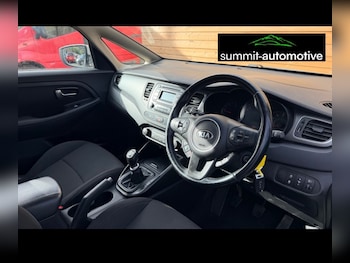 Used Kia Carens 2014 for sale - 76355010: Photo