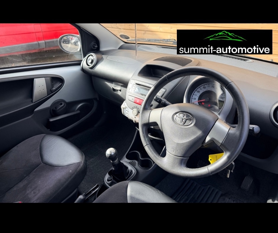 Used Toyota AYGO 2012 for sale - 76355000: Photo 4