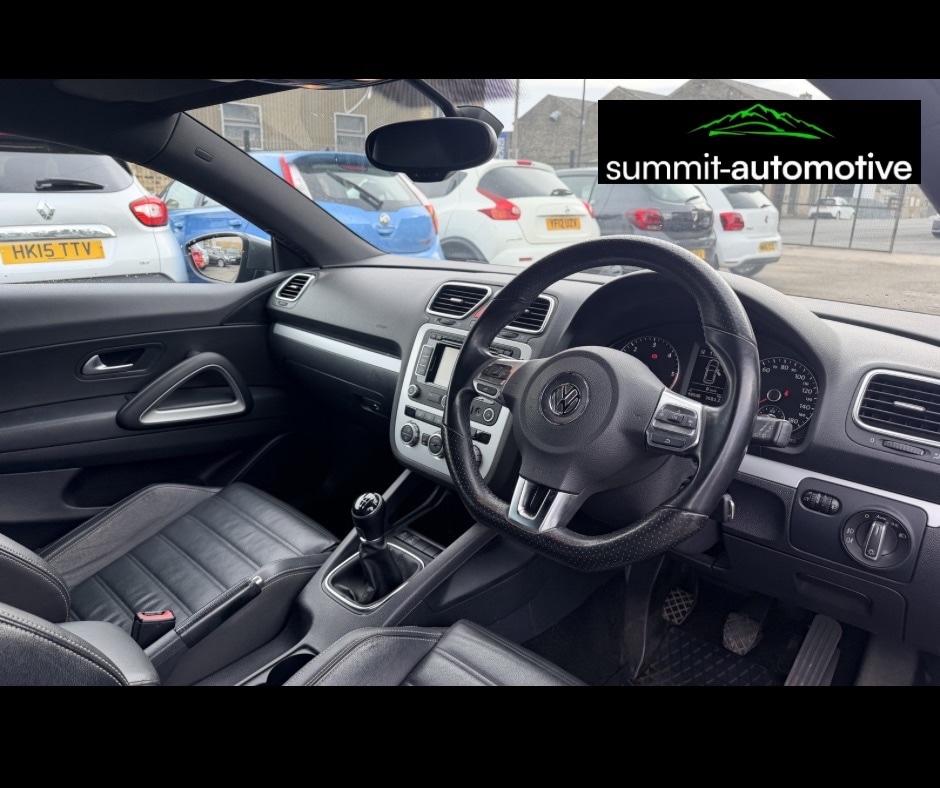 Used Volkswagen Scirocco 2013 for sale - 78178351: Photo 2