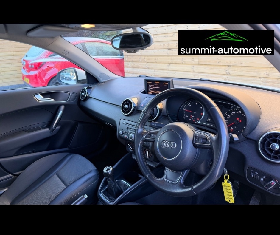 Used Audi A1 2013 for sale - 76957189: Photo 2