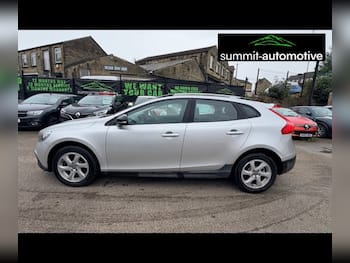 Used Volvo V40 2013 for sale - 79819546: Photo