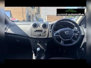 Used Dacia Sandero Stepway 2018 for sale - 79801227: Photo