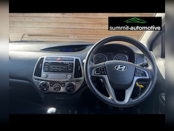 Used Hyundai i20 2012 for sale - 75567790: Photo