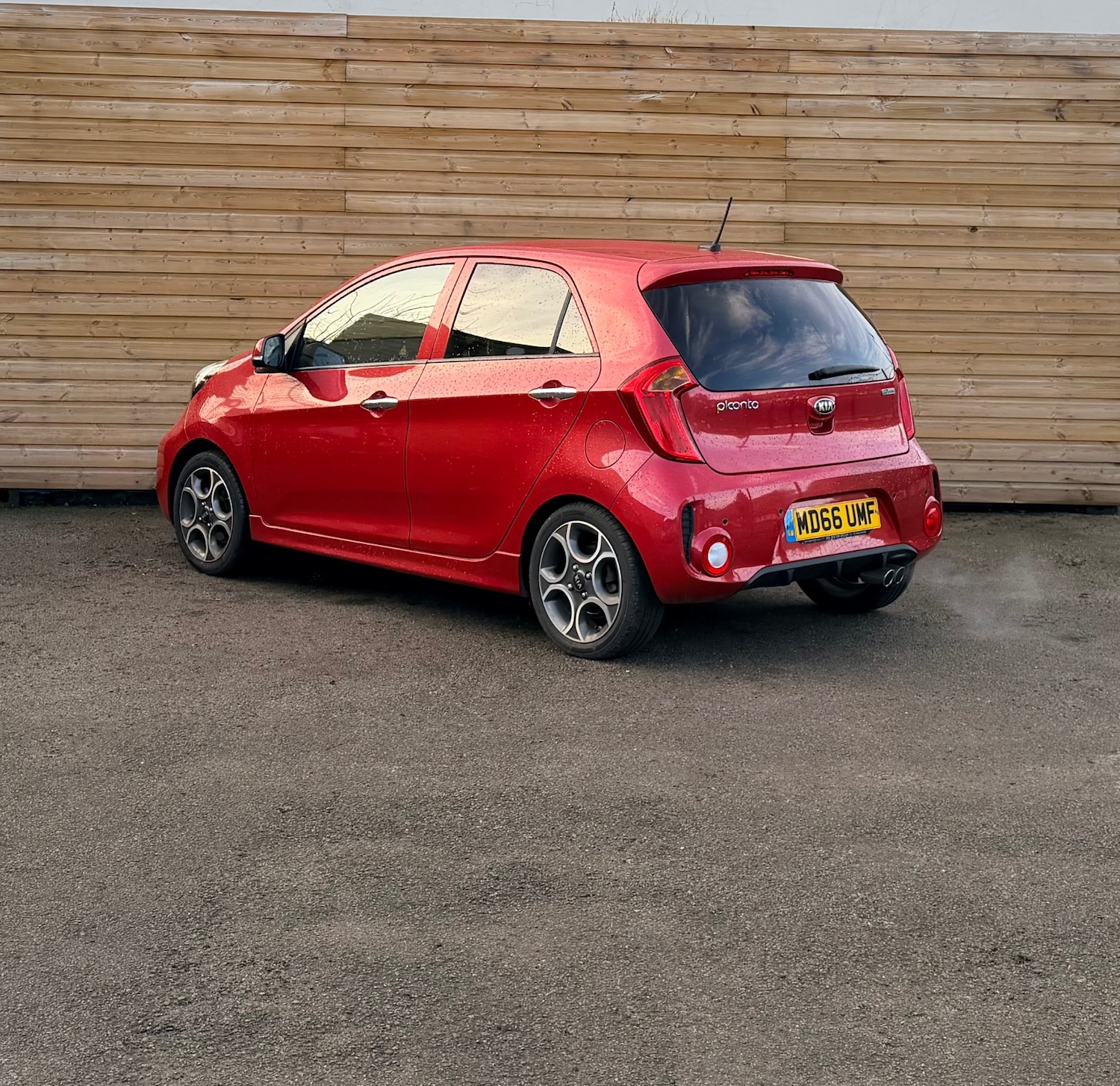 Used Kia Picanto 2017 for sale - 76894949: Photo 2