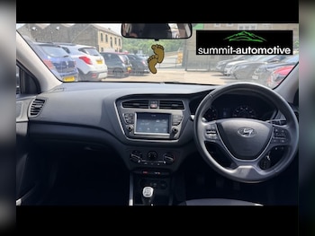 Used Hyundai i20 2019 for sale - 78722388: Photo