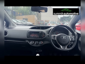 Used Toyota Yaris 2016 for sale - 78647085: Photo