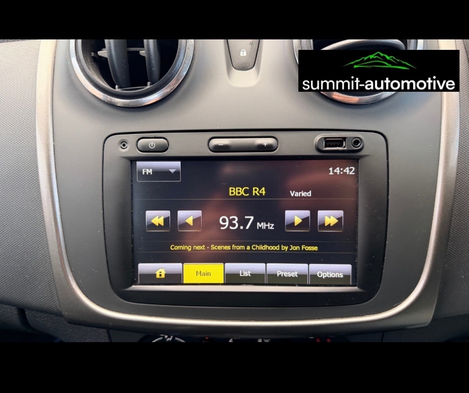 Used Dacia Sandero Stepway 2014 for sale - 76355013: Photo 10